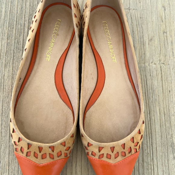 Flats - Picture 2 of 5